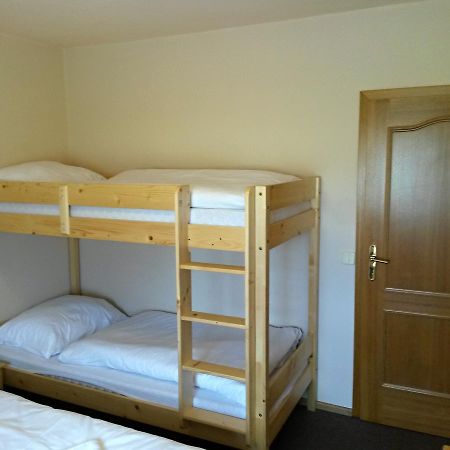Orlik Rejviz Hotell Exteriör bild