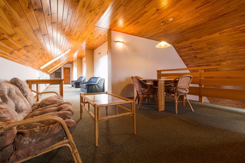 Orlik Rejviz Hotell Exteriör bild