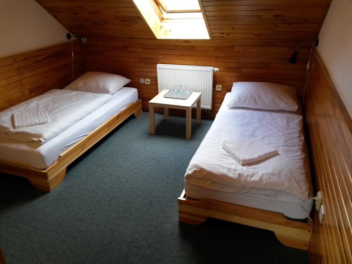 Orlik Rejviz Hotell Exteriör bild