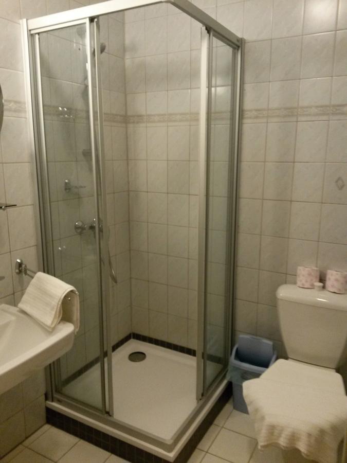 Orlik Rejviz Hotell Exteriör bild